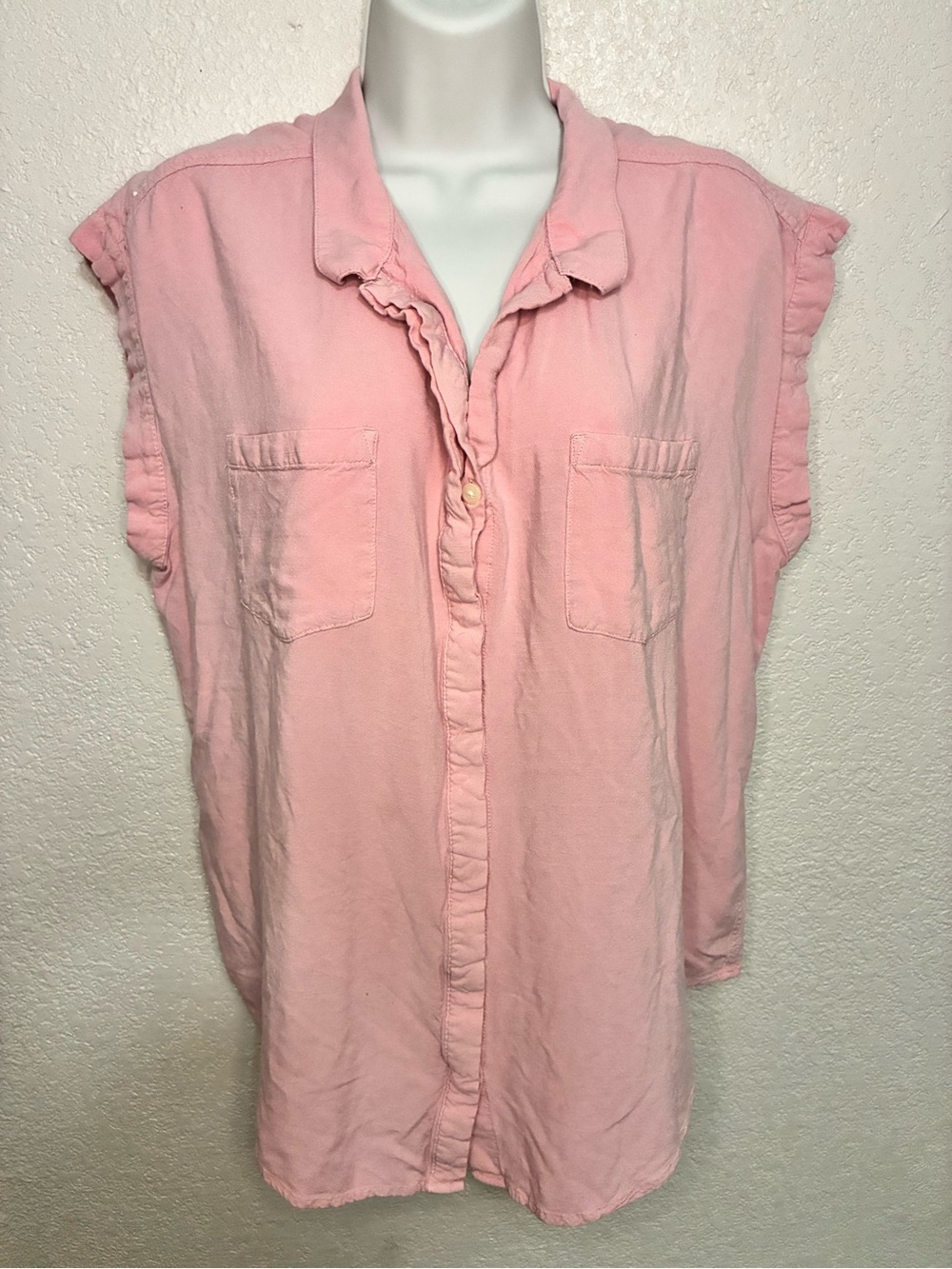 JACHS Girlfriend Pale Pink Sleeveless Button-Front Pocket Blouse